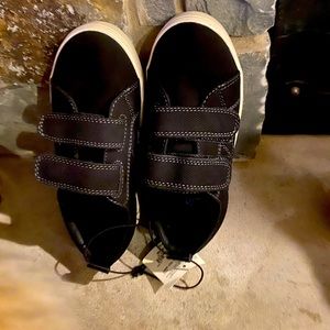 Size 3M boys ThereAbouts memory foam shoes